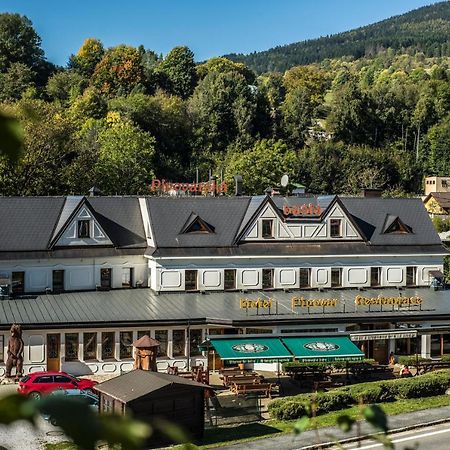 Hotel Pivovarska Basta Vrchlabi Bagian luar foto