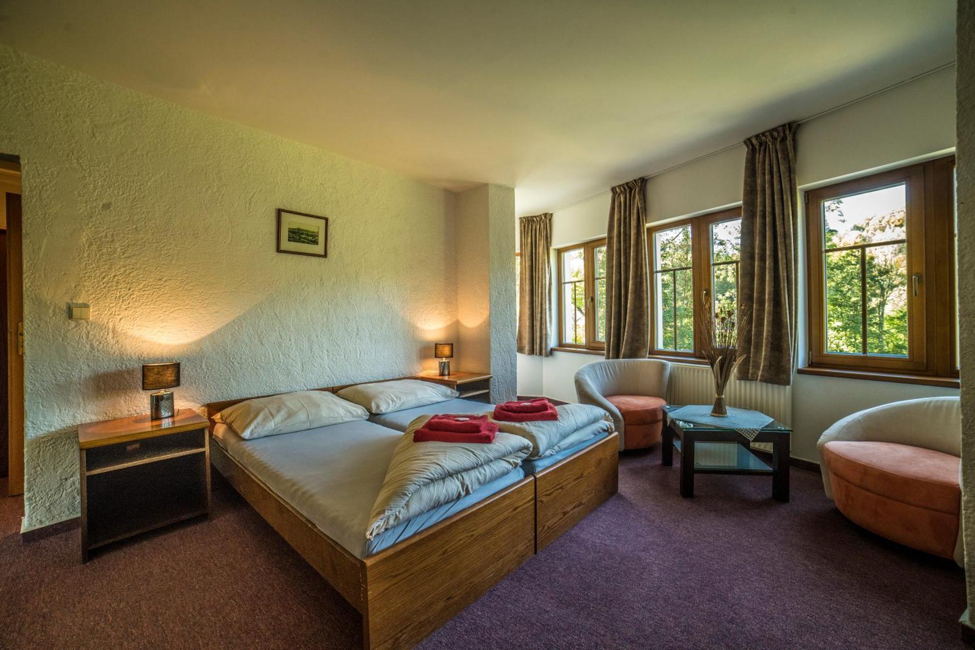 Hotel Pivovarska Basta Vrchlabi Bagian luar foto