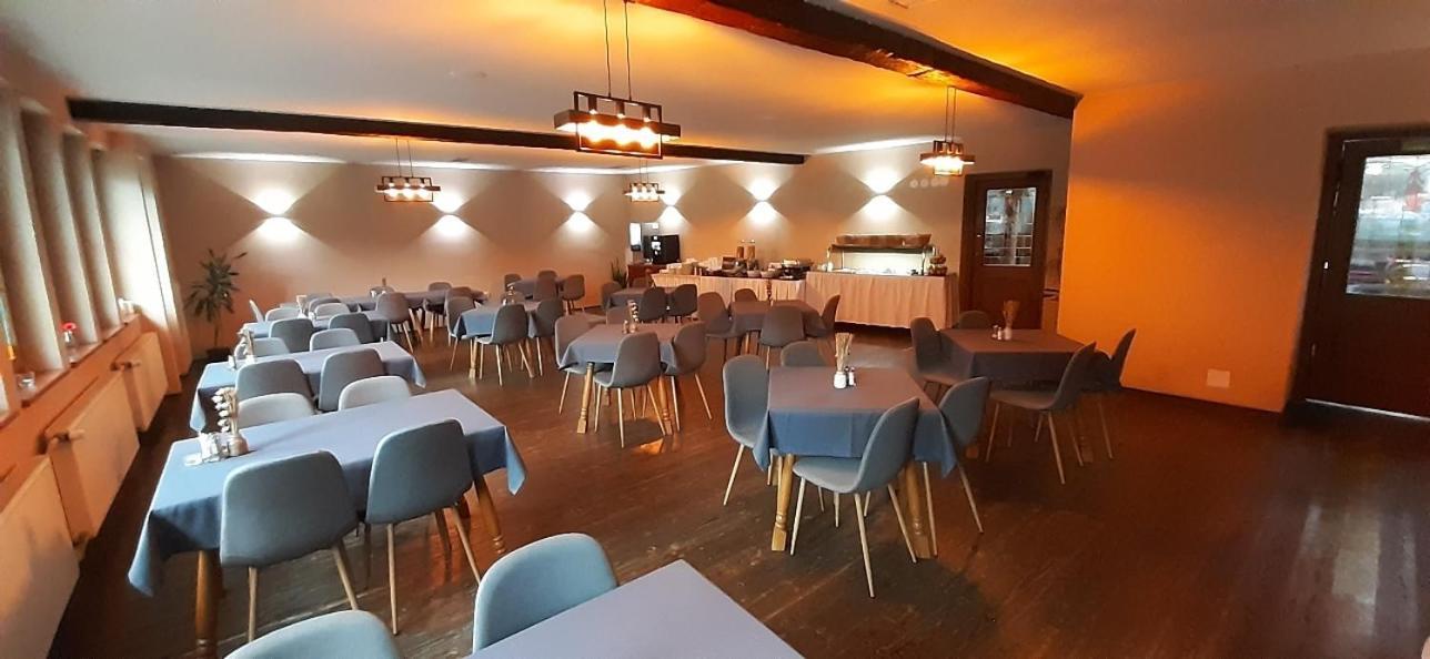 Hotel Pivovarska Basta Vrchlabi Bagian luar foto